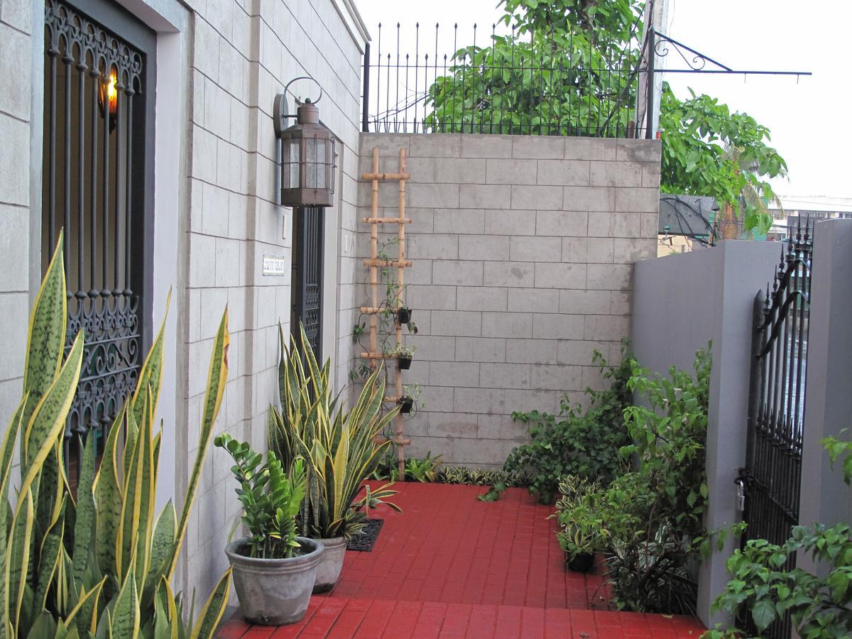 Casita Aurora Bed And Breakfast Legazpi Extérieur photo